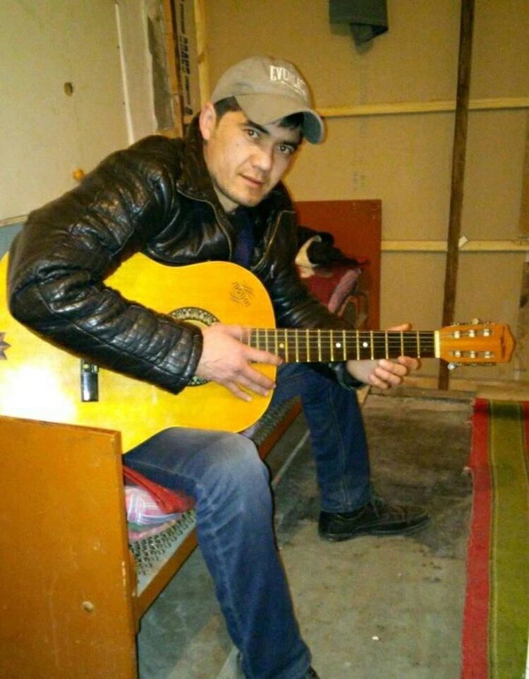  ,   Bekboy, 35 ,   ,   , c 