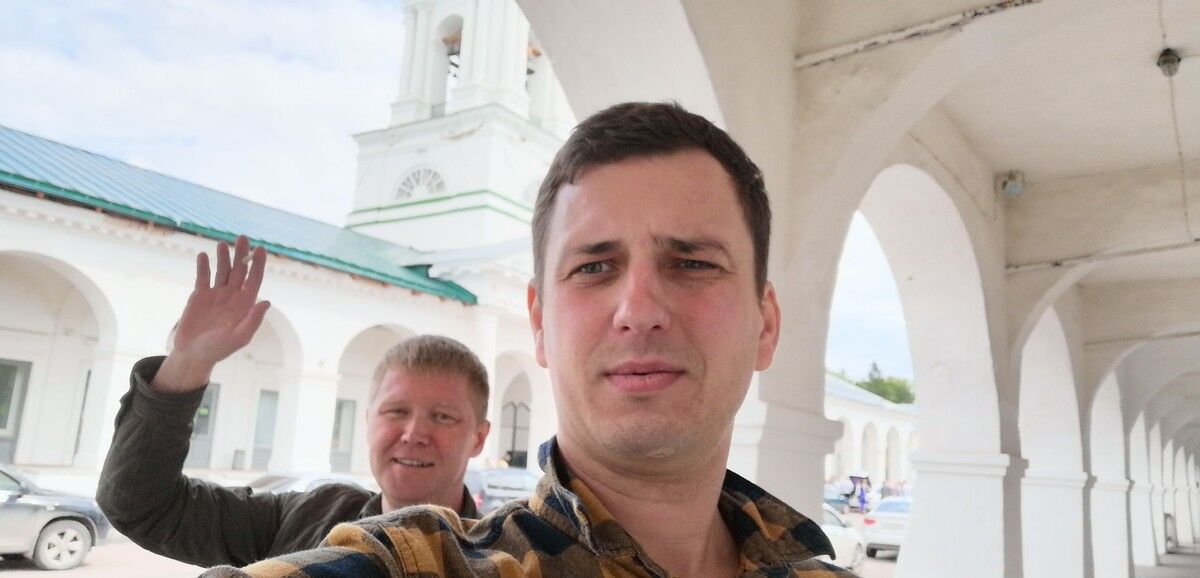  ,   Alex, 41 ,   ,   , c 