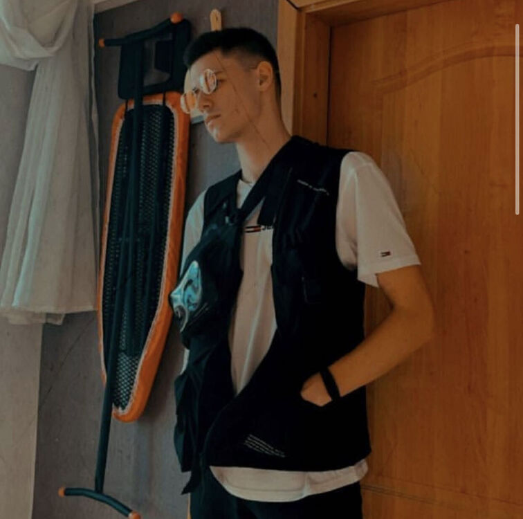  ,   Igor, 21 ,   ,   