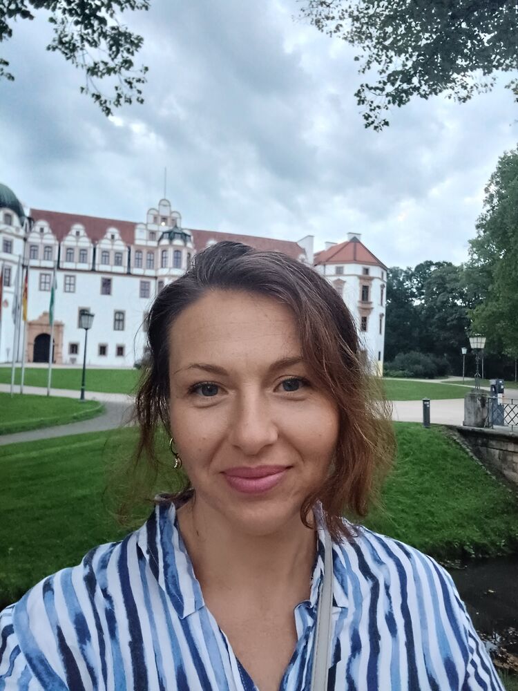  54652535  Tetiana, 44 ,    Hambuhren