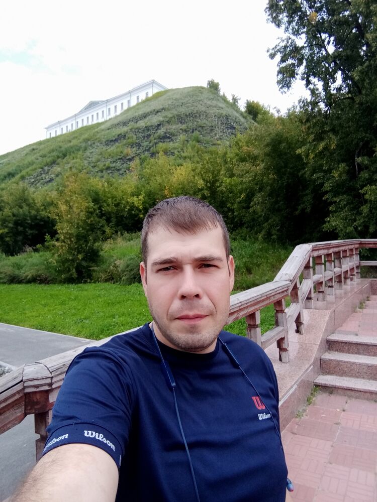  45596865  Viktor, 41 ,    