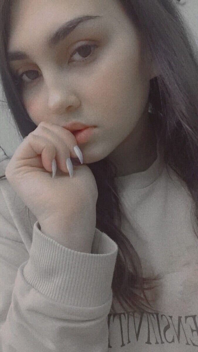  ,   Nadiya, 24 ,   ,   
