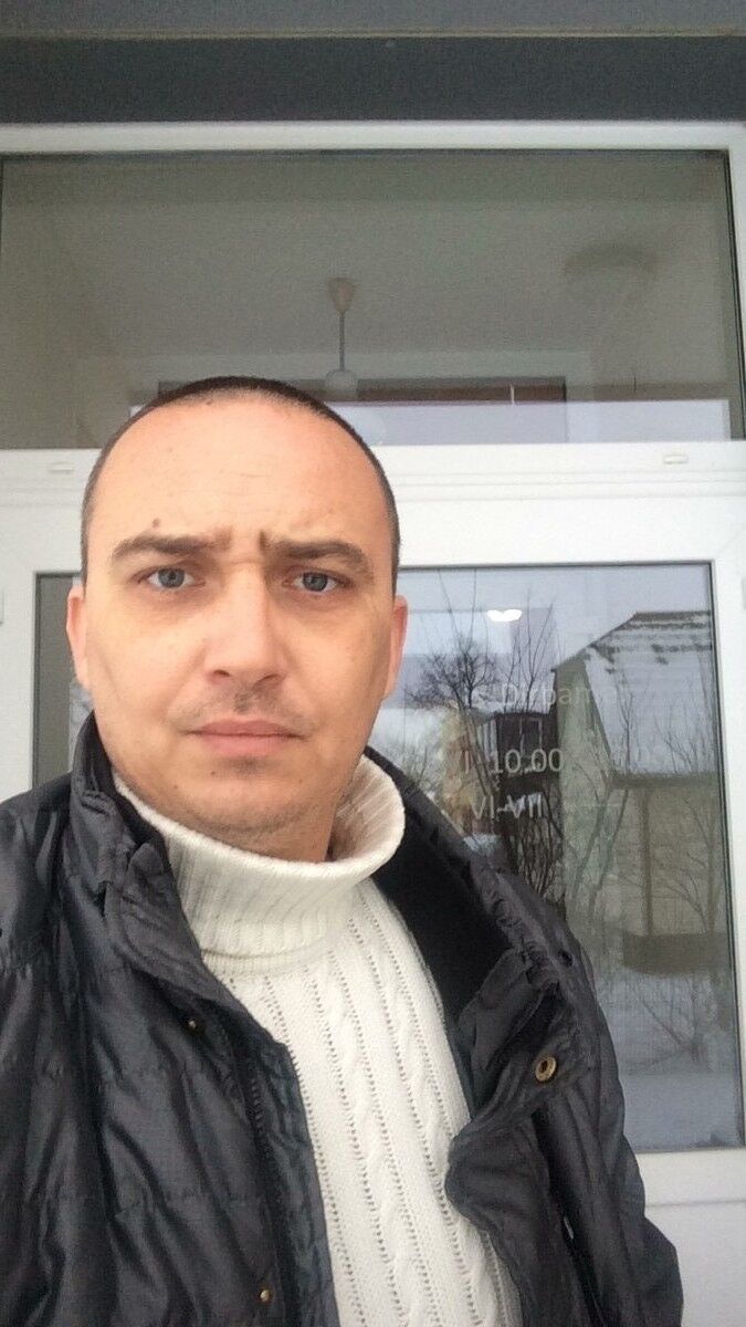  ,   Oleksii, 42 ,   ,   , c 
