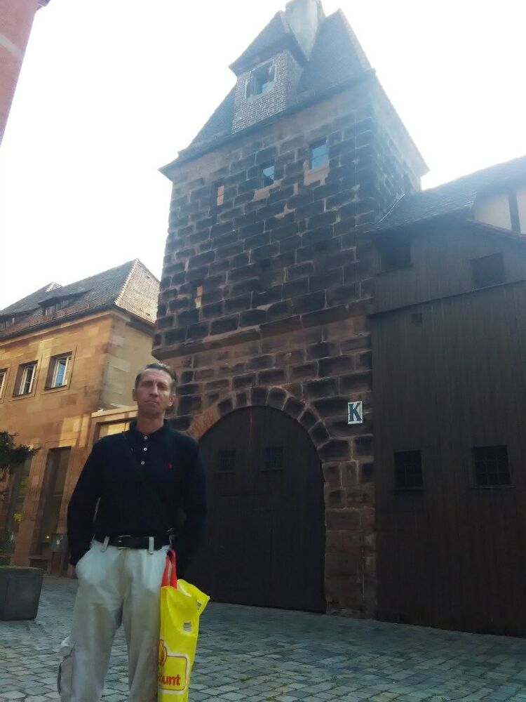  11618125  Vadim, 58 ,    