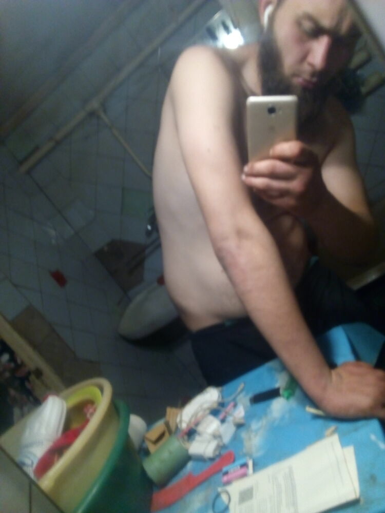  41918215  , 28 ,    