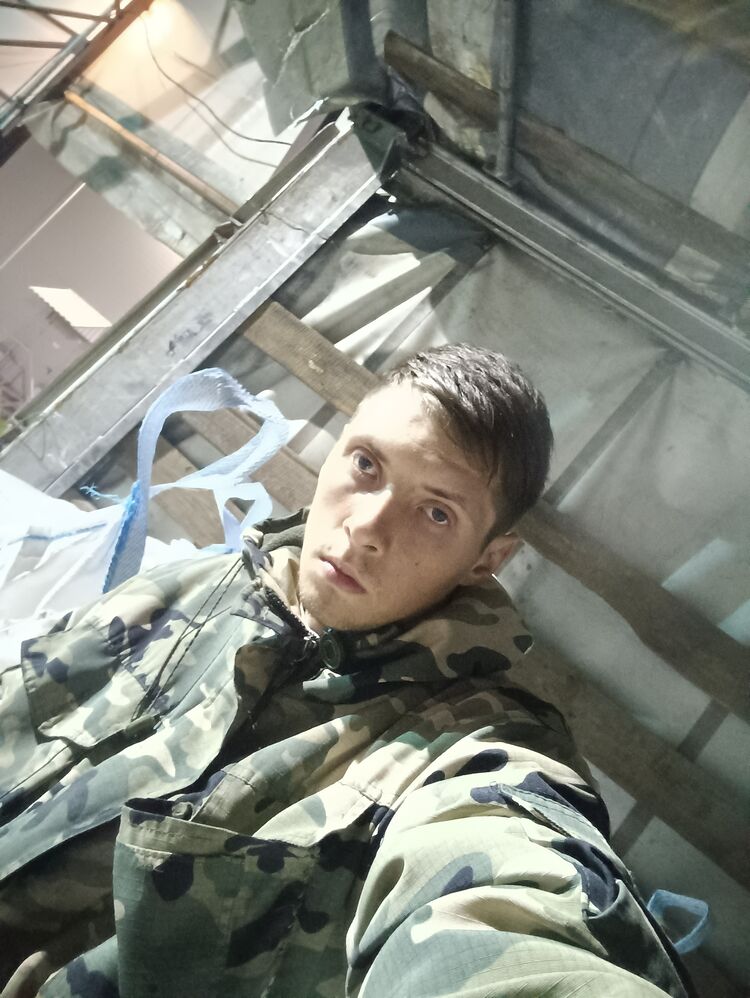  38511985  , 22 ,    
