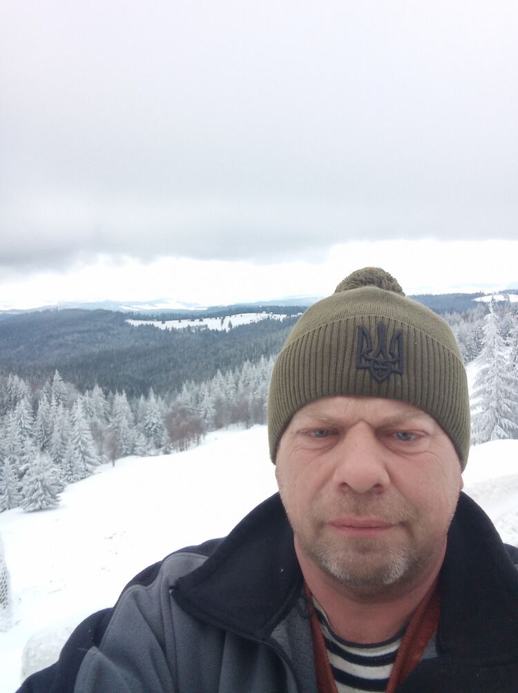  50522335  Vitalij, 50 ,    