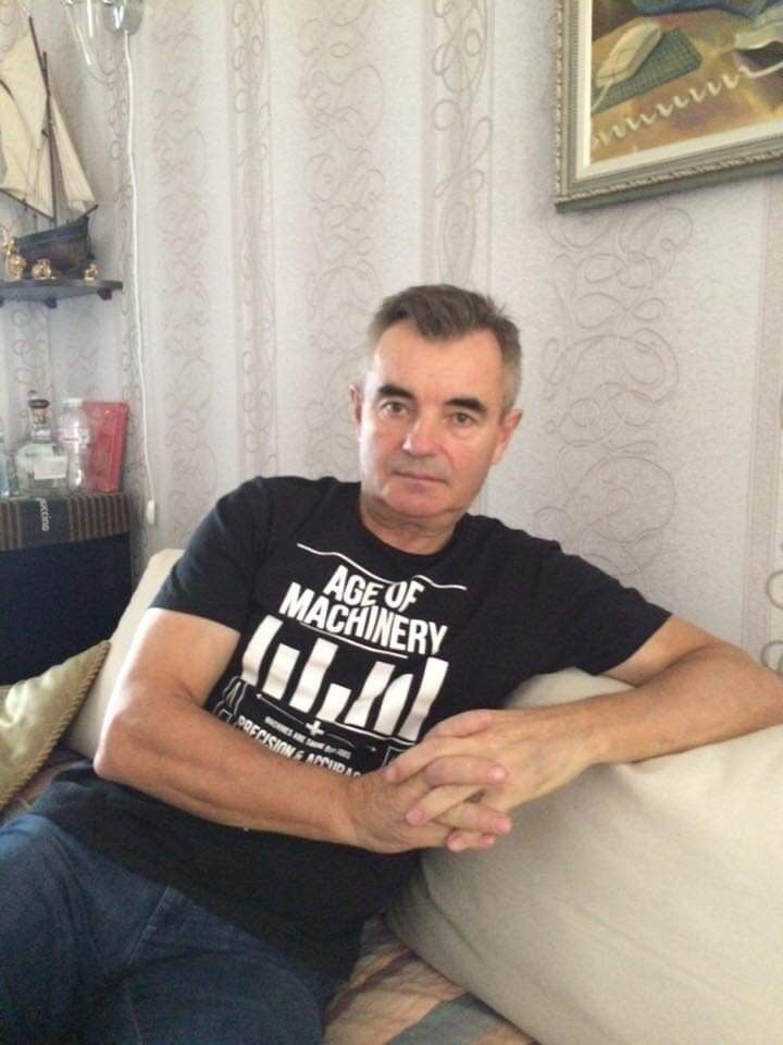  -,   Alexander, 60 ,     , c 