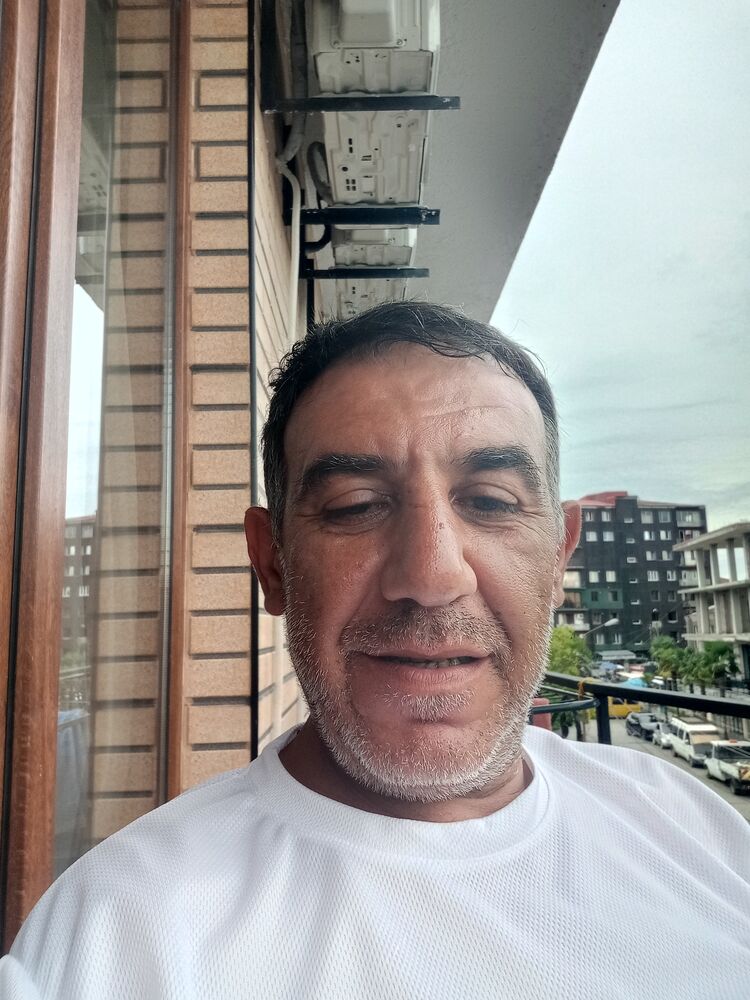  46019625  Vardan, 43 ,    