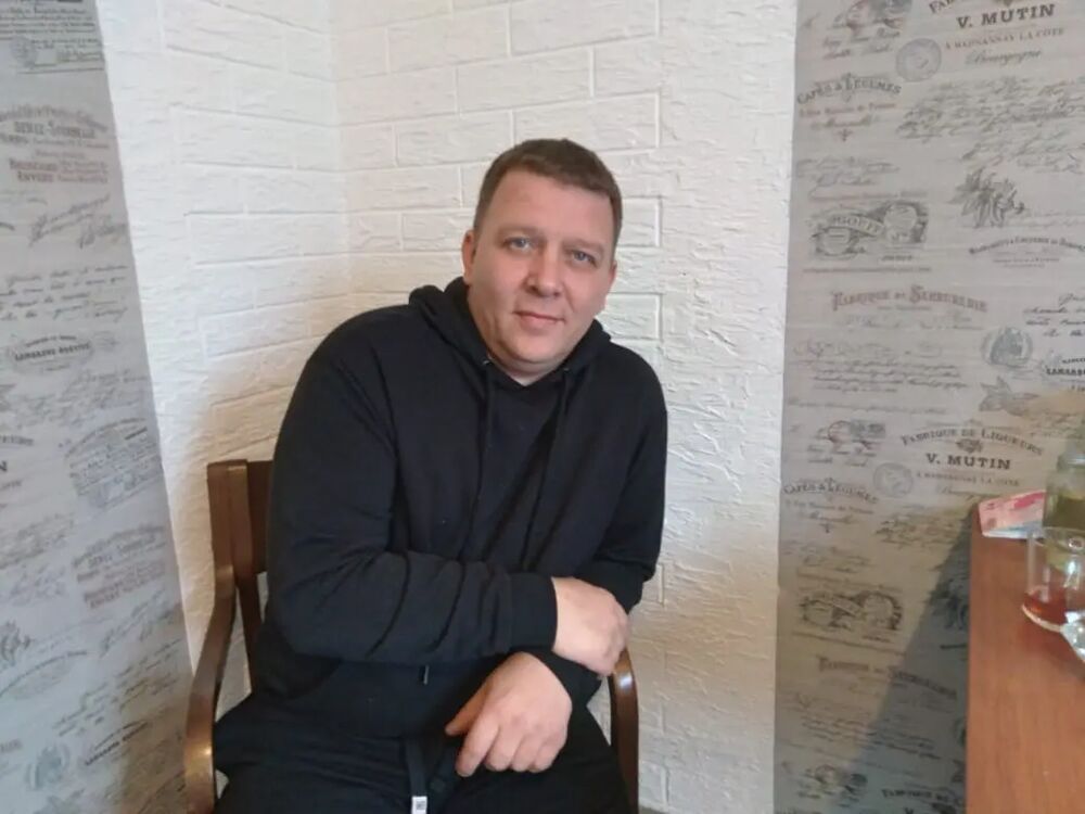  39160845  Aleksandr, 46 ,    -