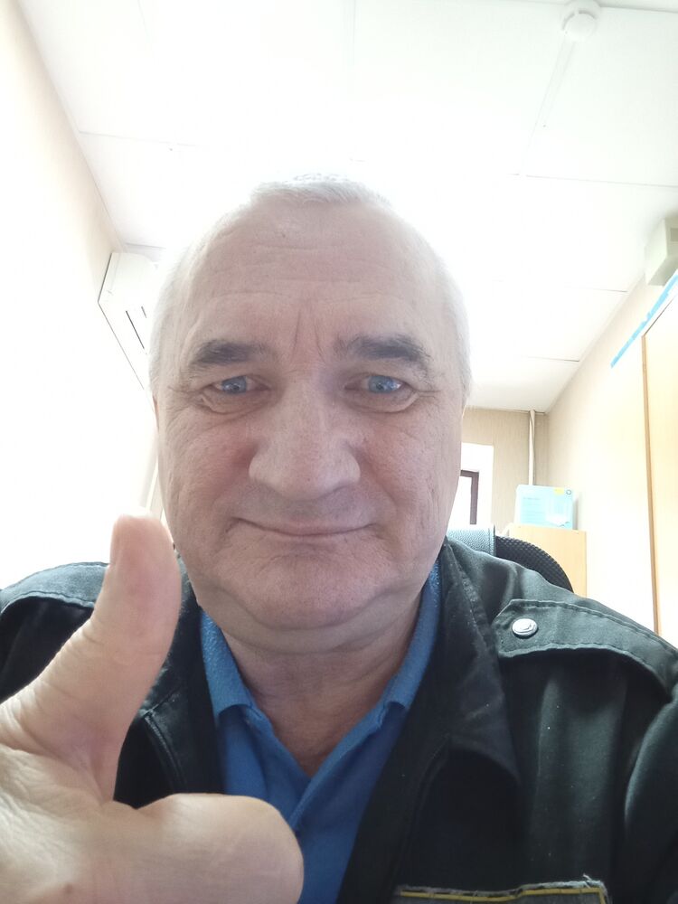  41636755  Viktor, 60 ,    