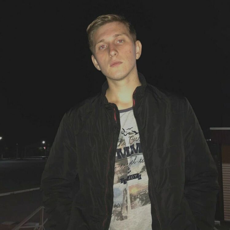 ���� 38871695 ����� ������, 21 ���, ���� ���������� � ������