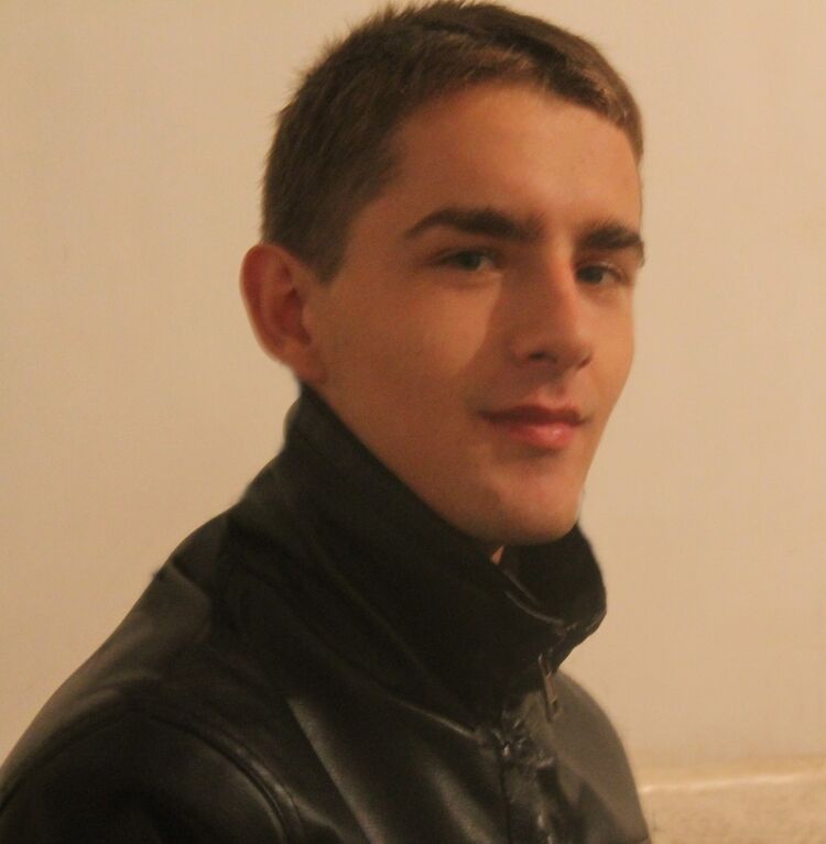  ,   Valentin, 30 ,   