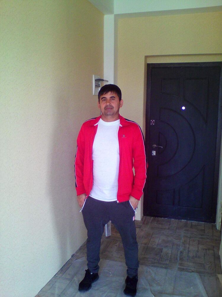  53363815  Myslim, 51 ,    