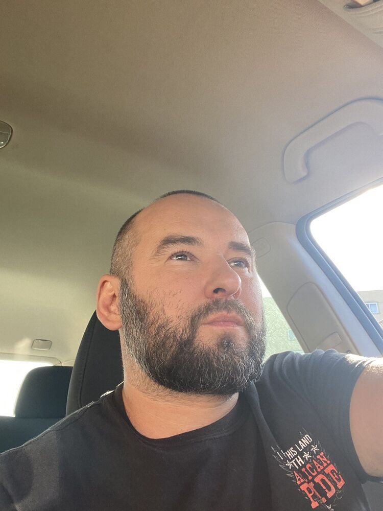  ,   Alex, 44 ,   ,   