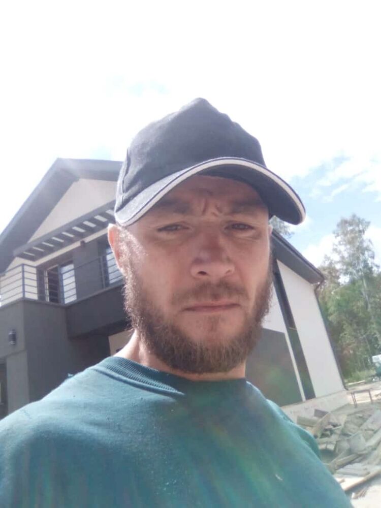  28427285  , 41 ,    
