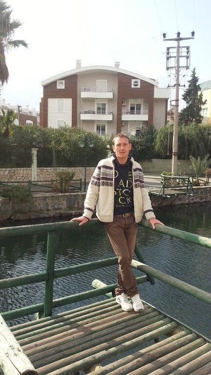  8077275  Roma, 40 ,    