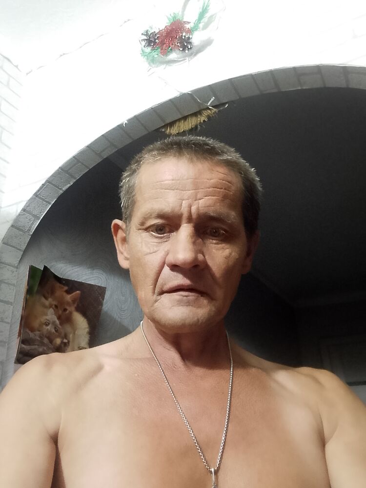  45294215  , 52 ,    