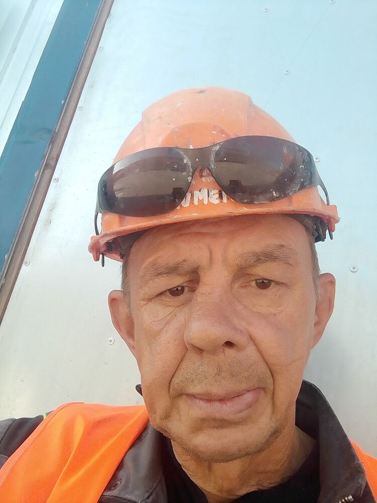  46103835  , 51 ,    