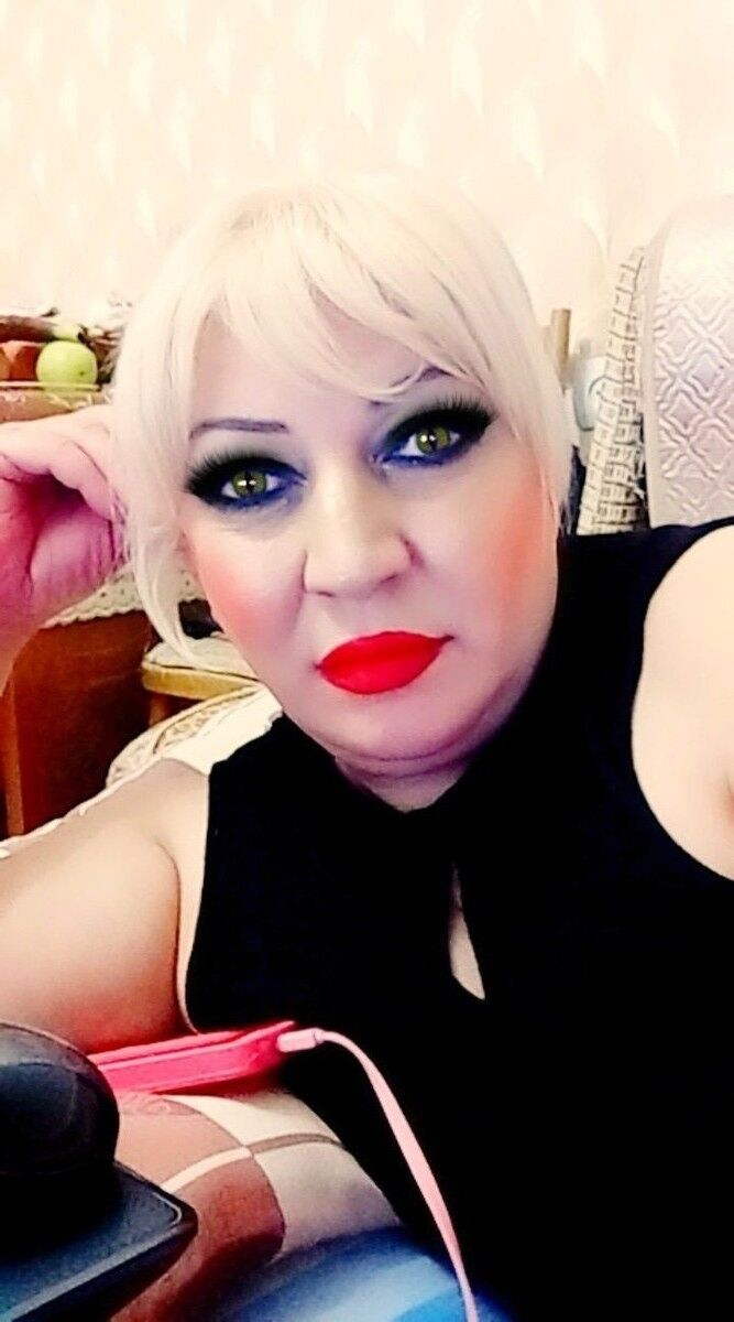  ,   Ilona, 42 ,   ,   , c 