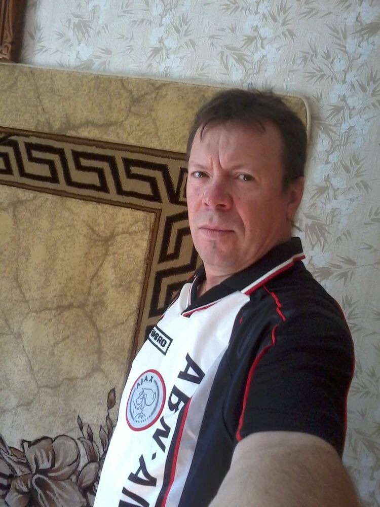  8071995  Sergej, 60 ,    