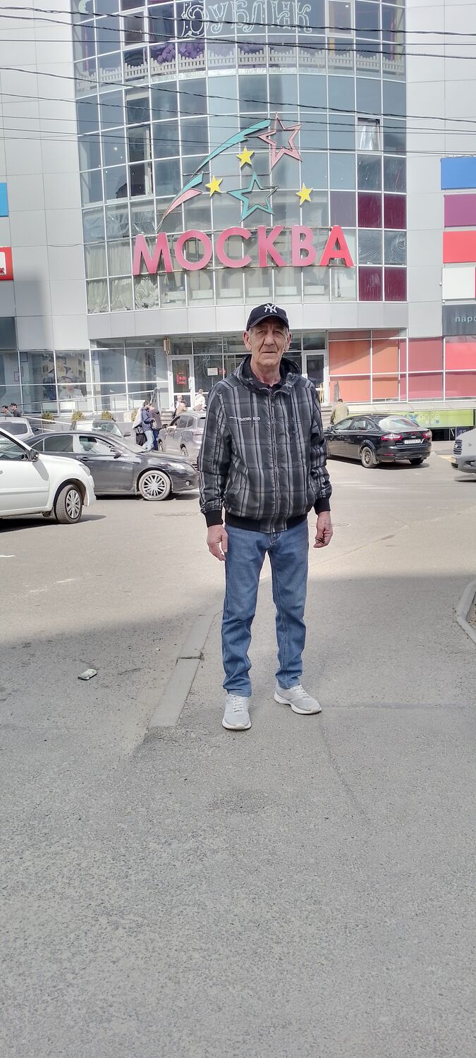  47299235  Viktor, 67 ,    