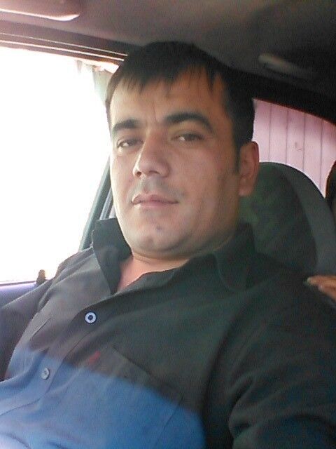 5687885  Bek, 38 ,    -