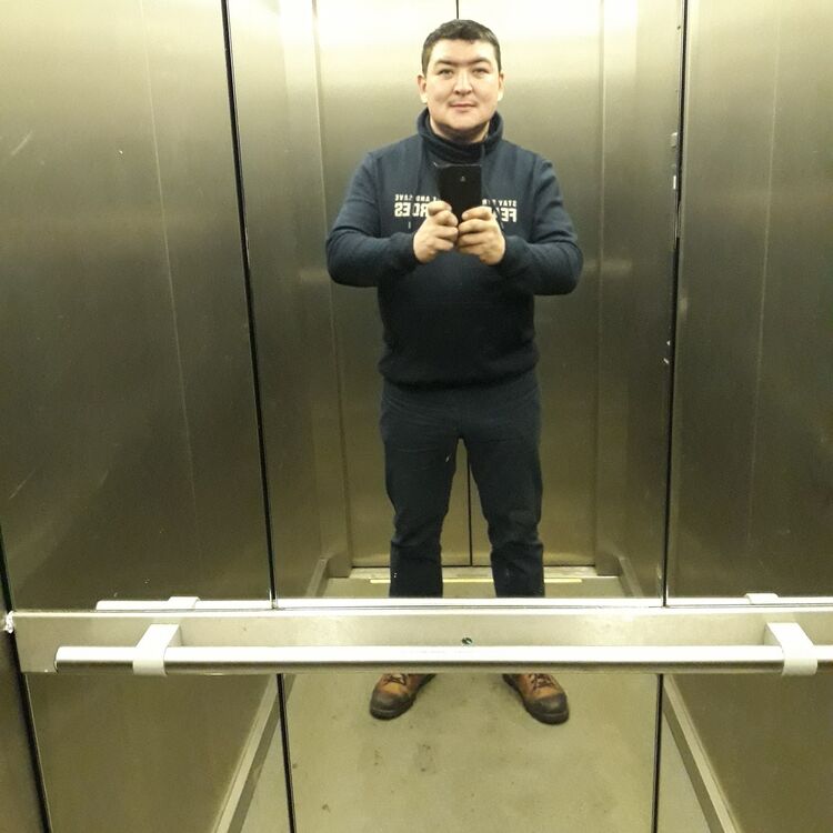  ,   Maksim, 40 ,   ,   , c 