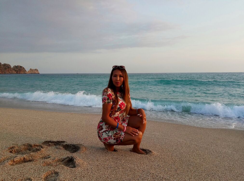  ,   Taya, 36 ,   ,   