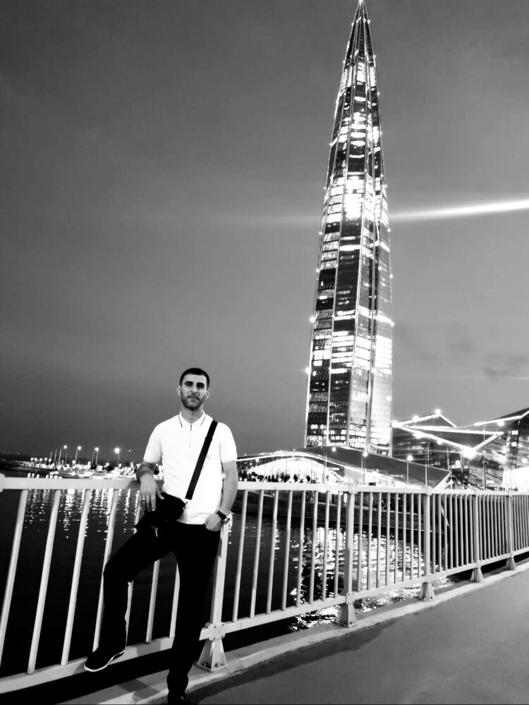  45037745  , 39 ,    -