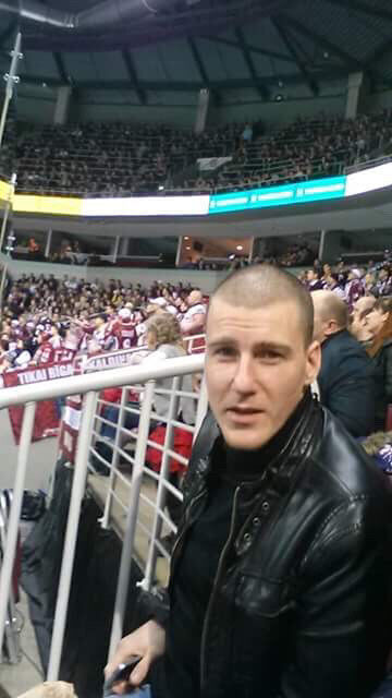  10159515  Raskol, 39 ,    