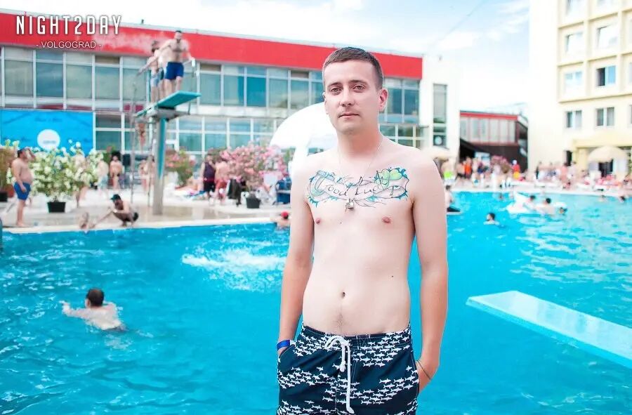  44858585  Vladimir, 31 ,    