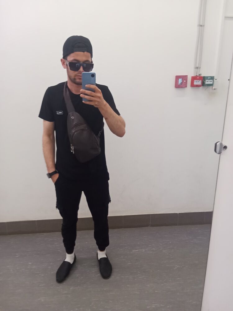  36226135  Zafarbek, 30 ,    