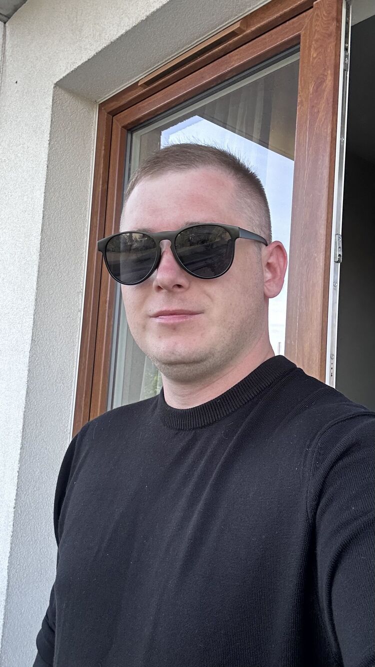 ,   Vitalii, 31 ,   ,   