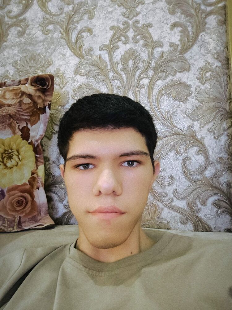  53188625  Azamat, 20 ,    