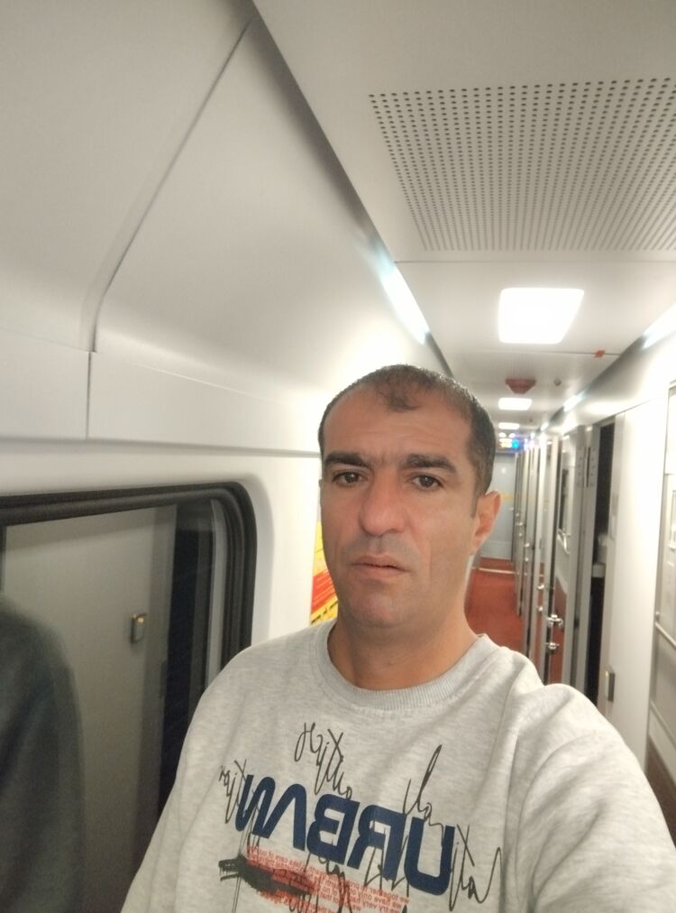  51623125  , 44 ,    