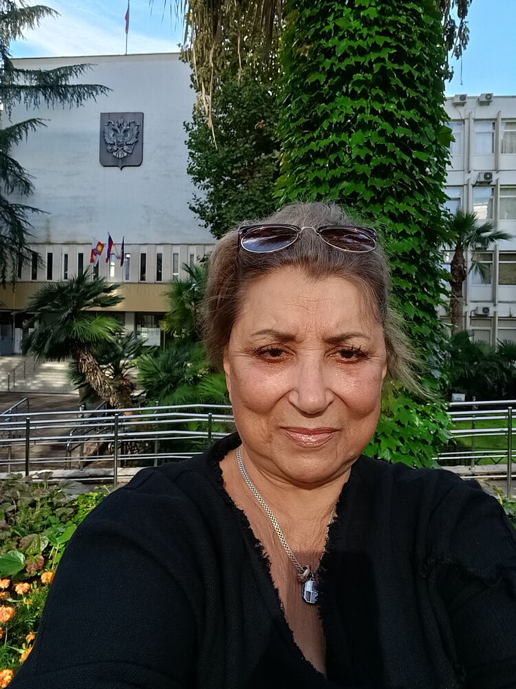  ,   , 70 ,   c , 