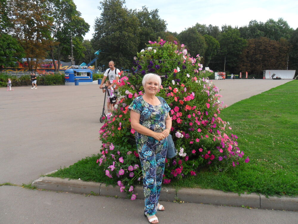  ,   Irina, 70 ,   c 