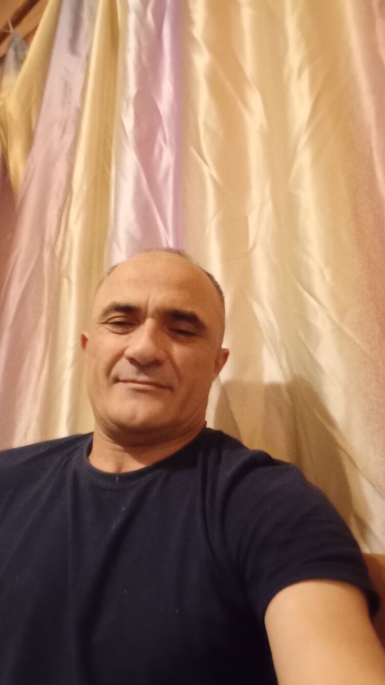  -,   Ali, 47 ,   ,   