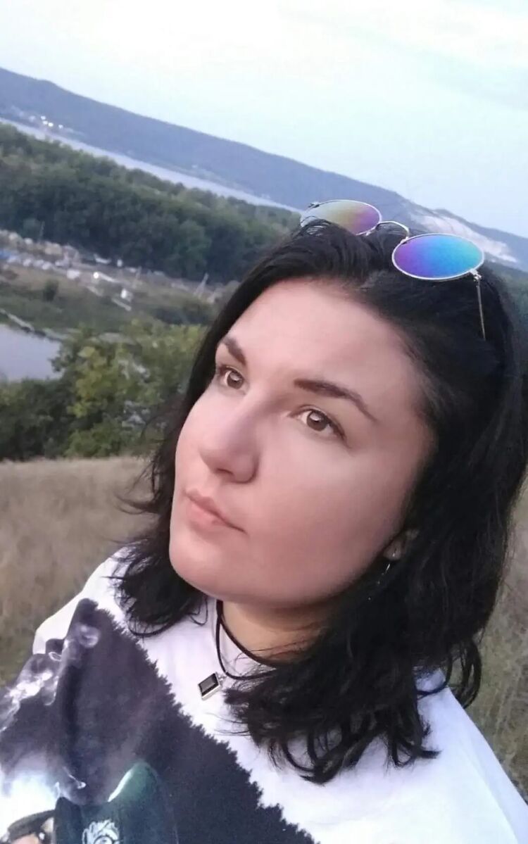  36072205  Anna, 37 ,    