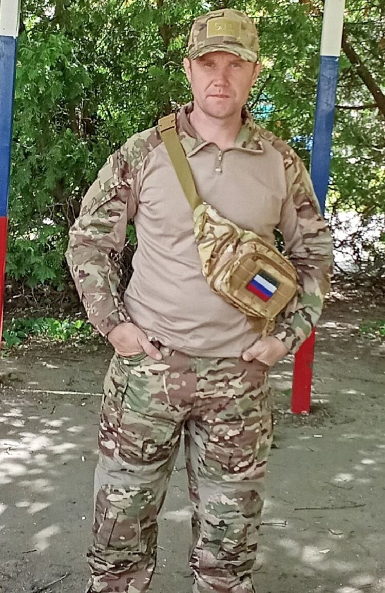  54591905  Alex, 40 ,    