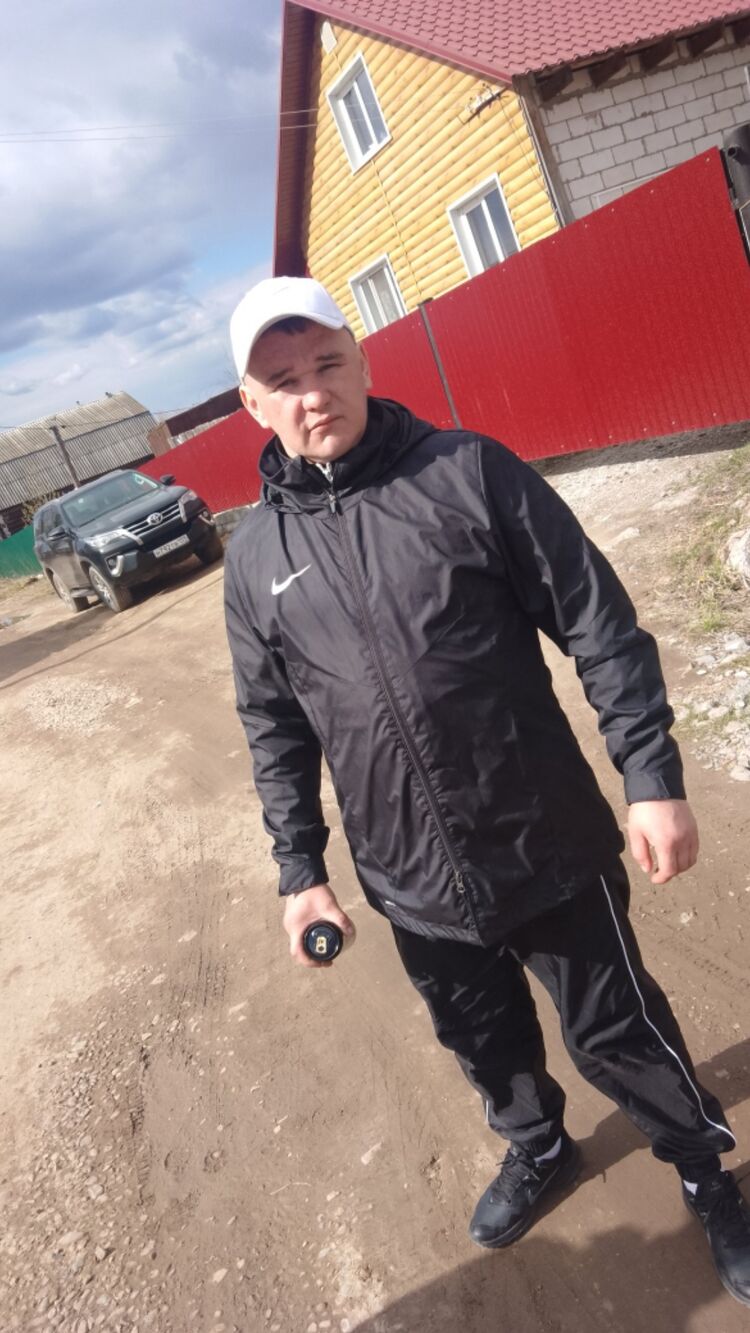  ,   Ryslan, 35 ,   ,   
