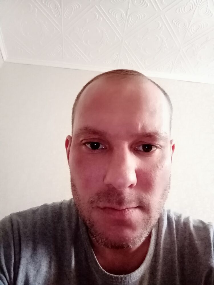  25608805  , 40 ,    