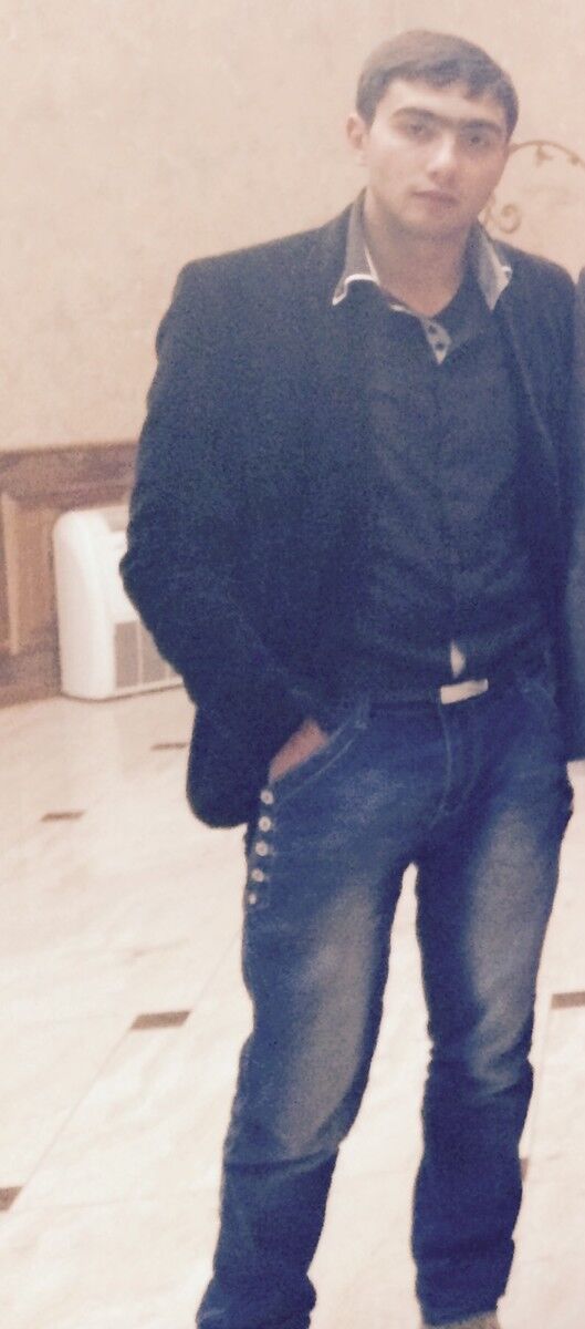  ,   Artur, 33 ,   ,   , c 