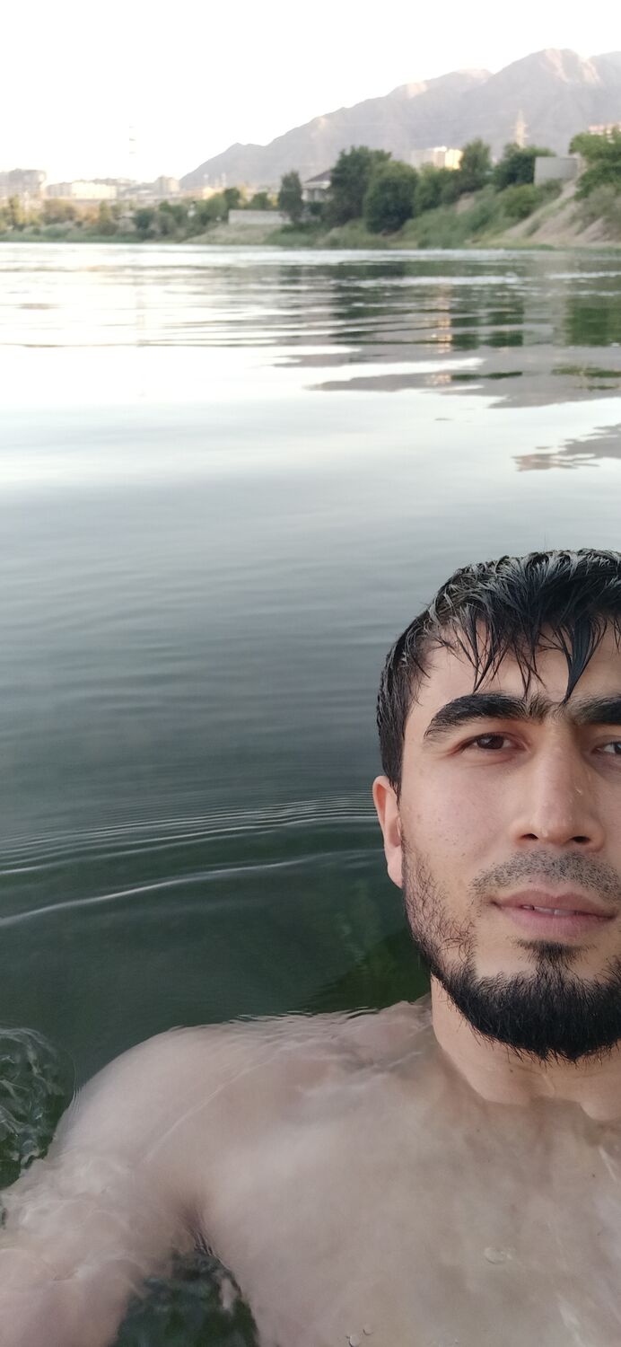  30517765  Bahtiyor, 32 ,    