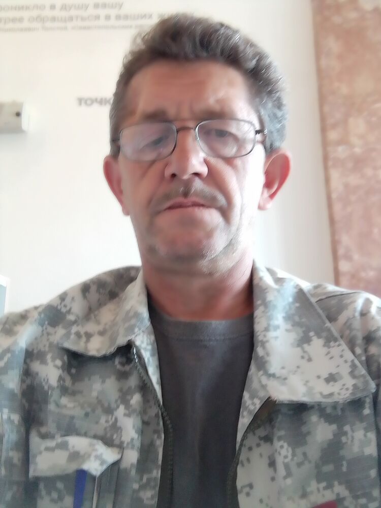  38218635  , 54 ,    
