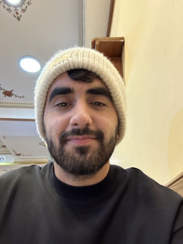 ���� 39524775 ����� Eren Can, 23 ����, ���� ���������� � ������