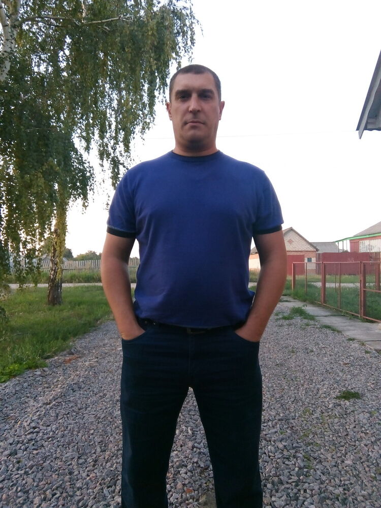  ,   Alex, 46 ,   ,   , c 