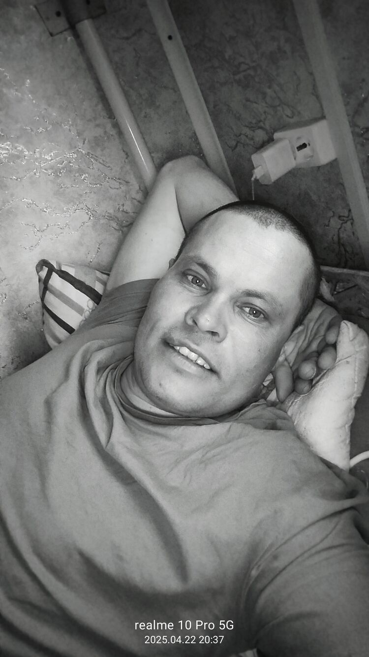  52013425  , 40 ,    