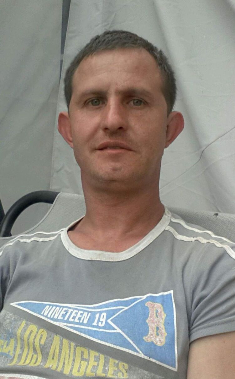  52726605  Koly, 40 ,    